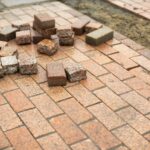 5 błędów przy układaniu kostki brukowej Jadar, których łatwo unikniesz